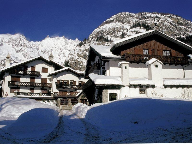 Hotel Del Viale Courmayeur Zewnętrze zdjęcie